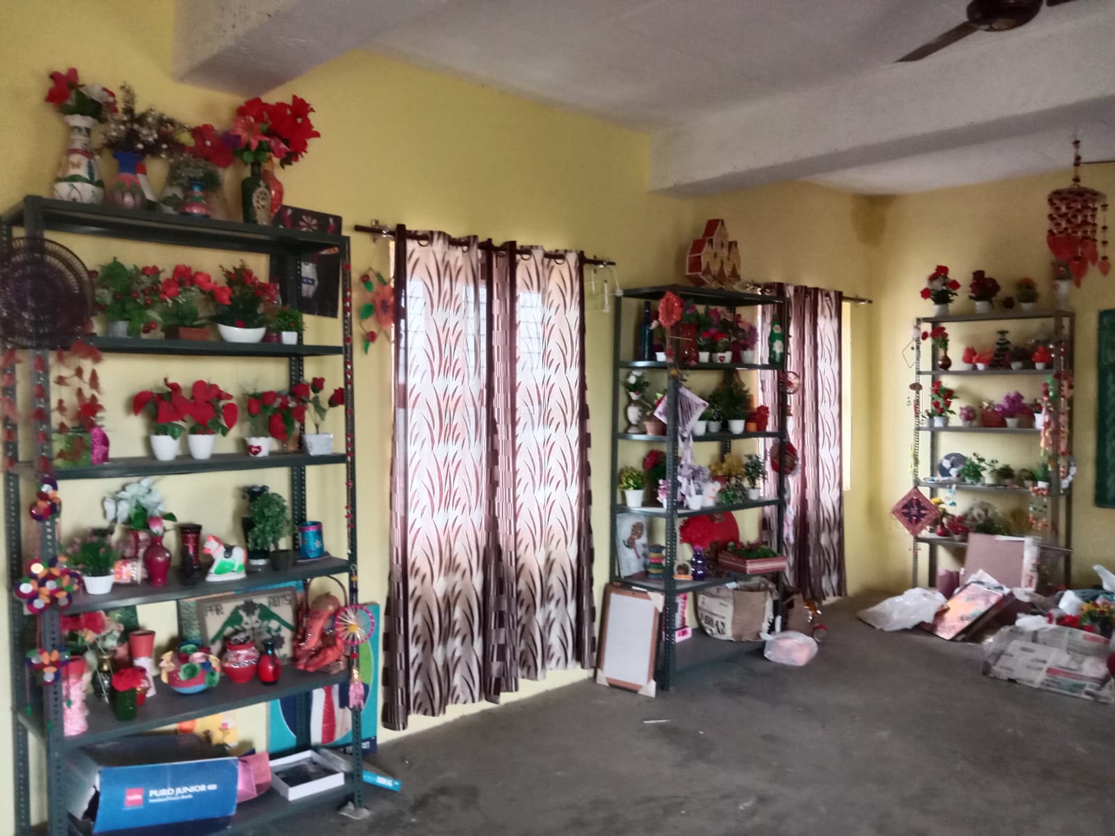 Art and craft laboratory displays